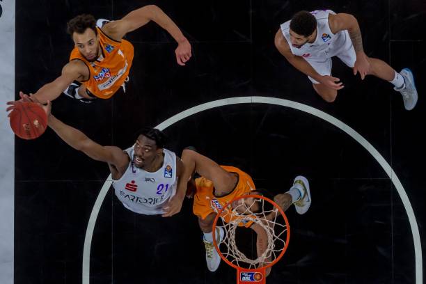 论的焦点 论的焦点