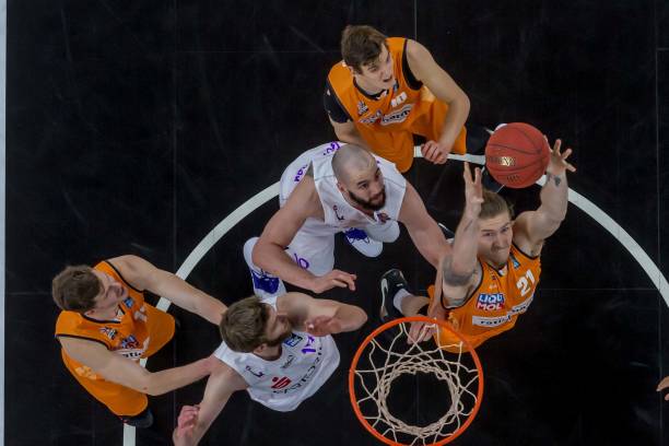 前锋小张 前锋小张